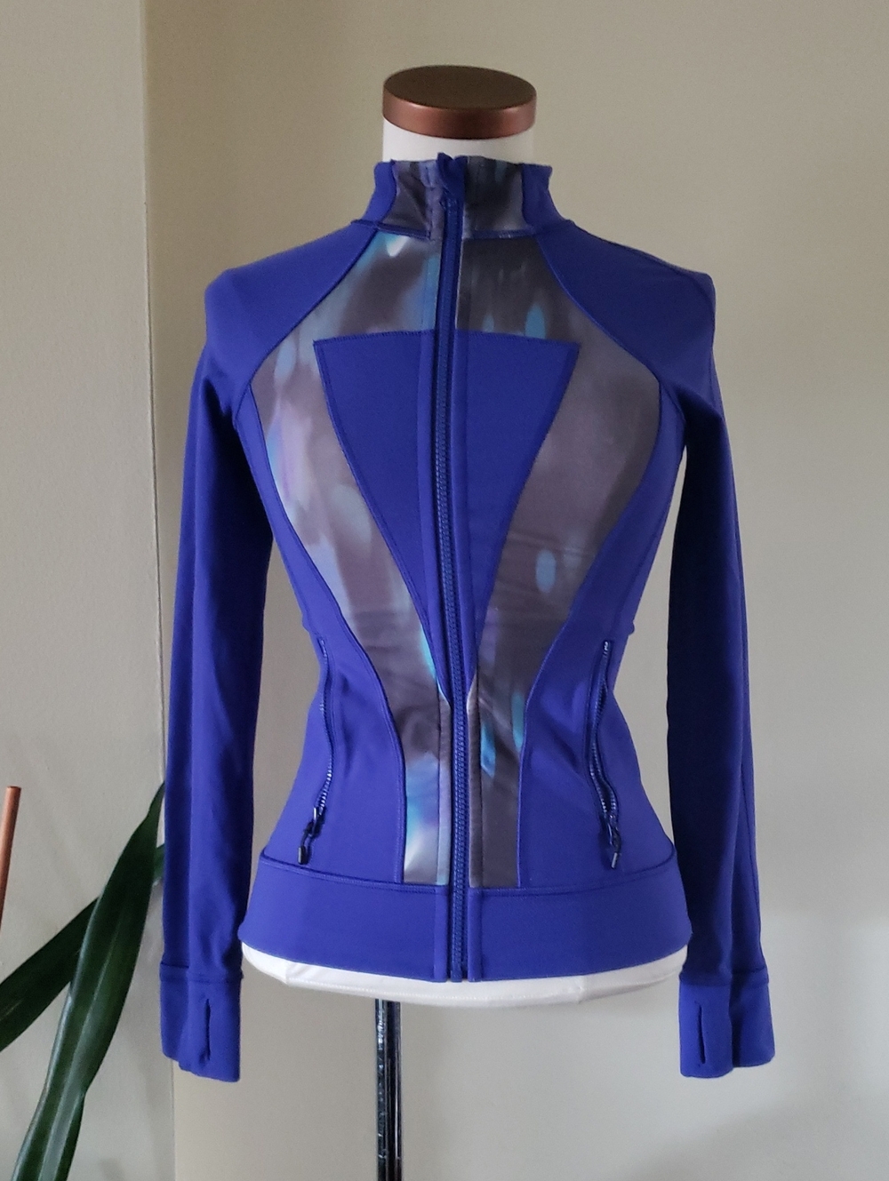 IVIVVA x Lululemon Girls Zip Up Define Jacket - Sz 12